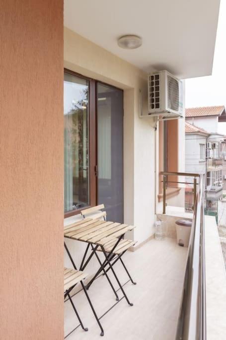 Breeze Apartment Бургас Экстерьер фото