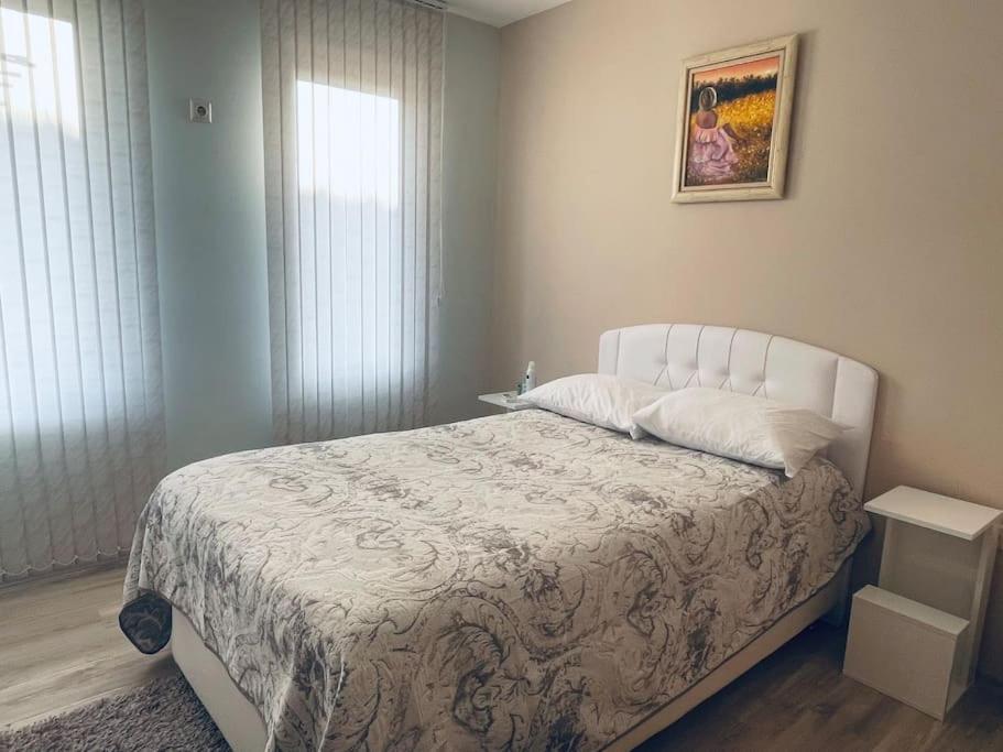 Breeze Apartment Бургас Экстерьер фото